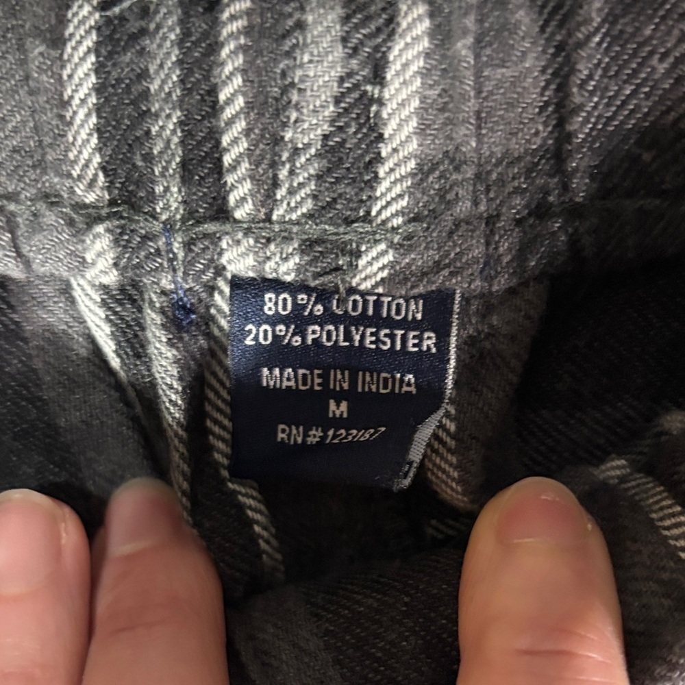 Izod Gray and White Plaid Pajama Pants - Picture 2 of 4
